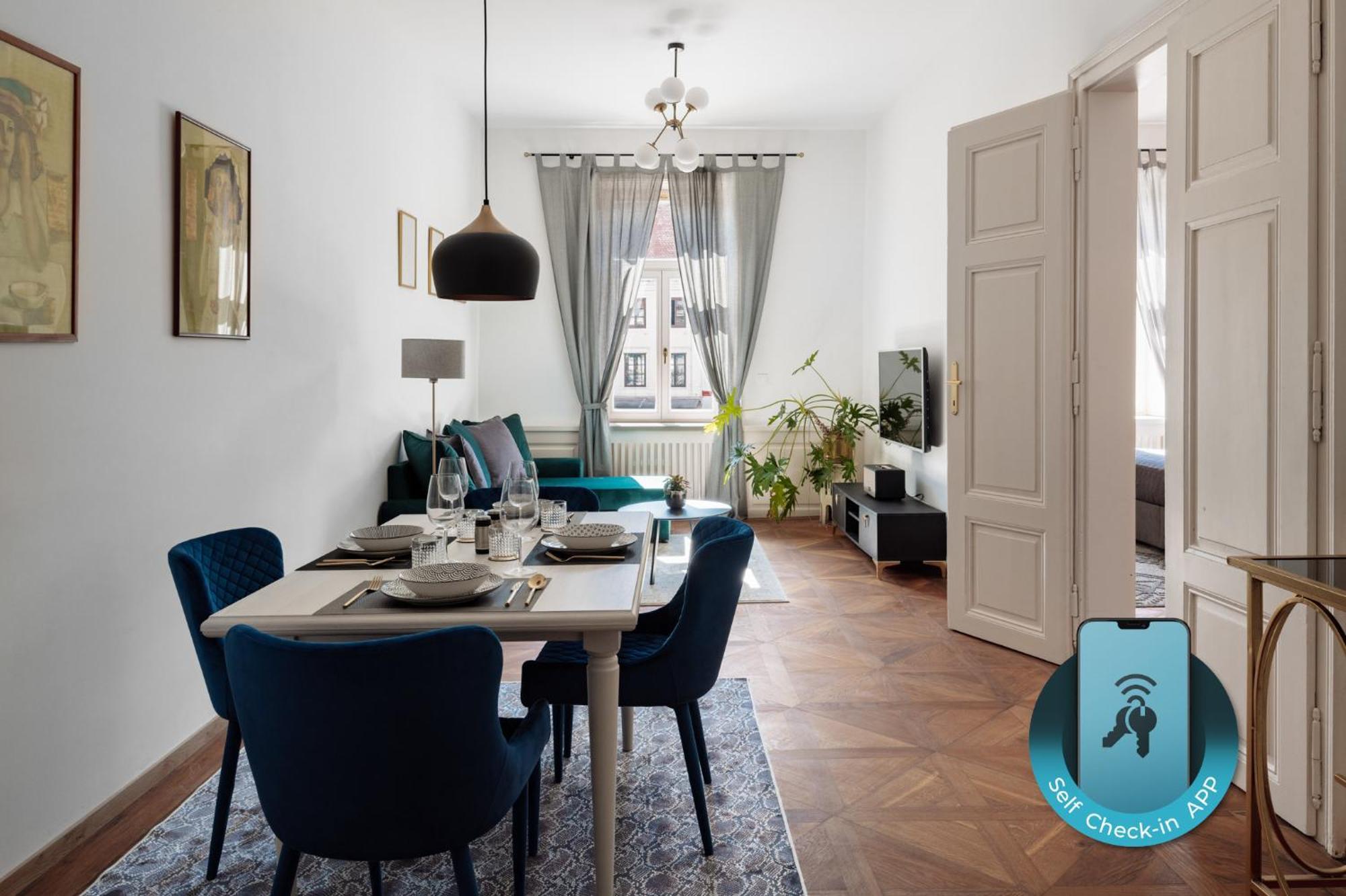 Main Square Apartments & Rooms 마리보르 외부 사진